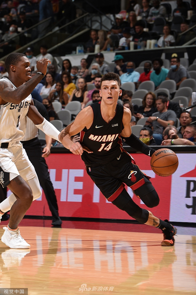 大比分领先 大比分领先